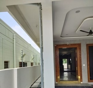 Protected building corridor